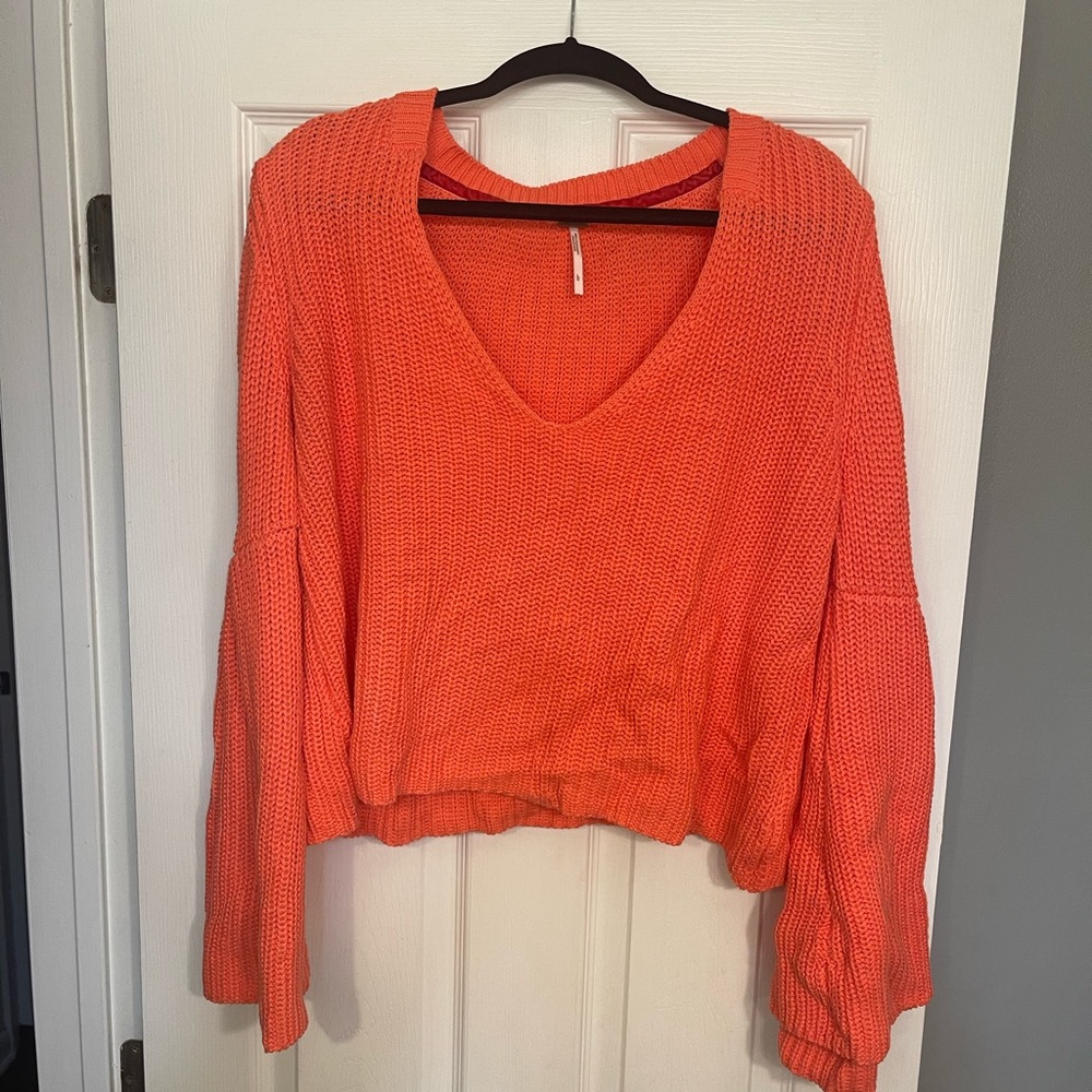 Free people- size L - big sleeve sweater